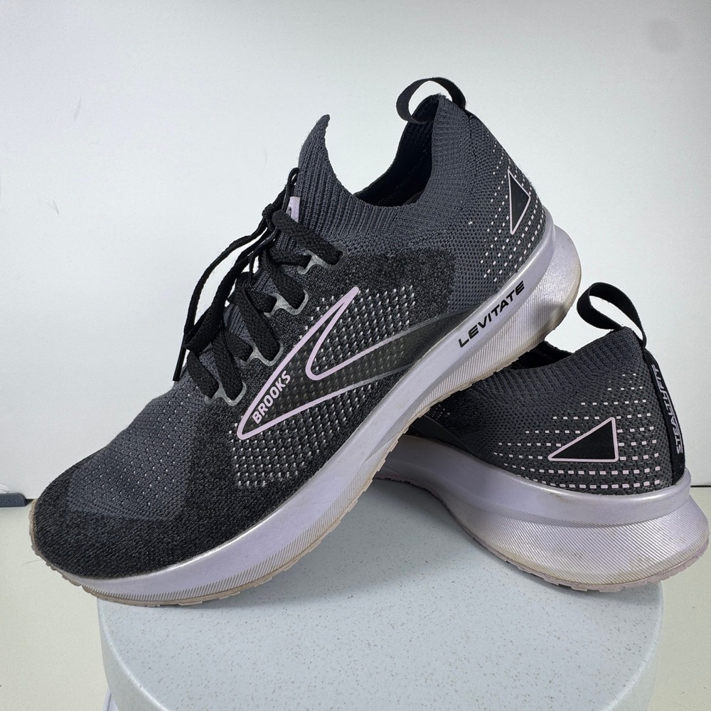 Brooks Levitate StealthFit 5 Women 8.5 Black Grey Lilac Good Running Sneakers
